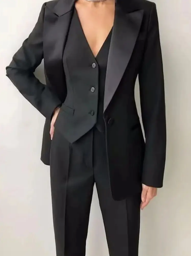 De Longpre Suit Set-And She Is Couture®