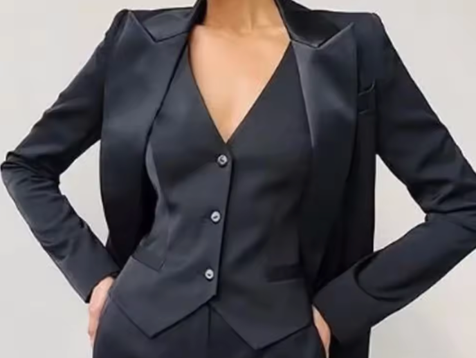 Woman wearing the Old Money Collection Couture De Longpre Suit Set