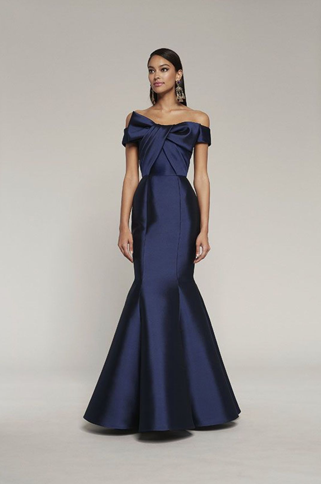 Off-the-Shoulder Bow Mermaid Gown