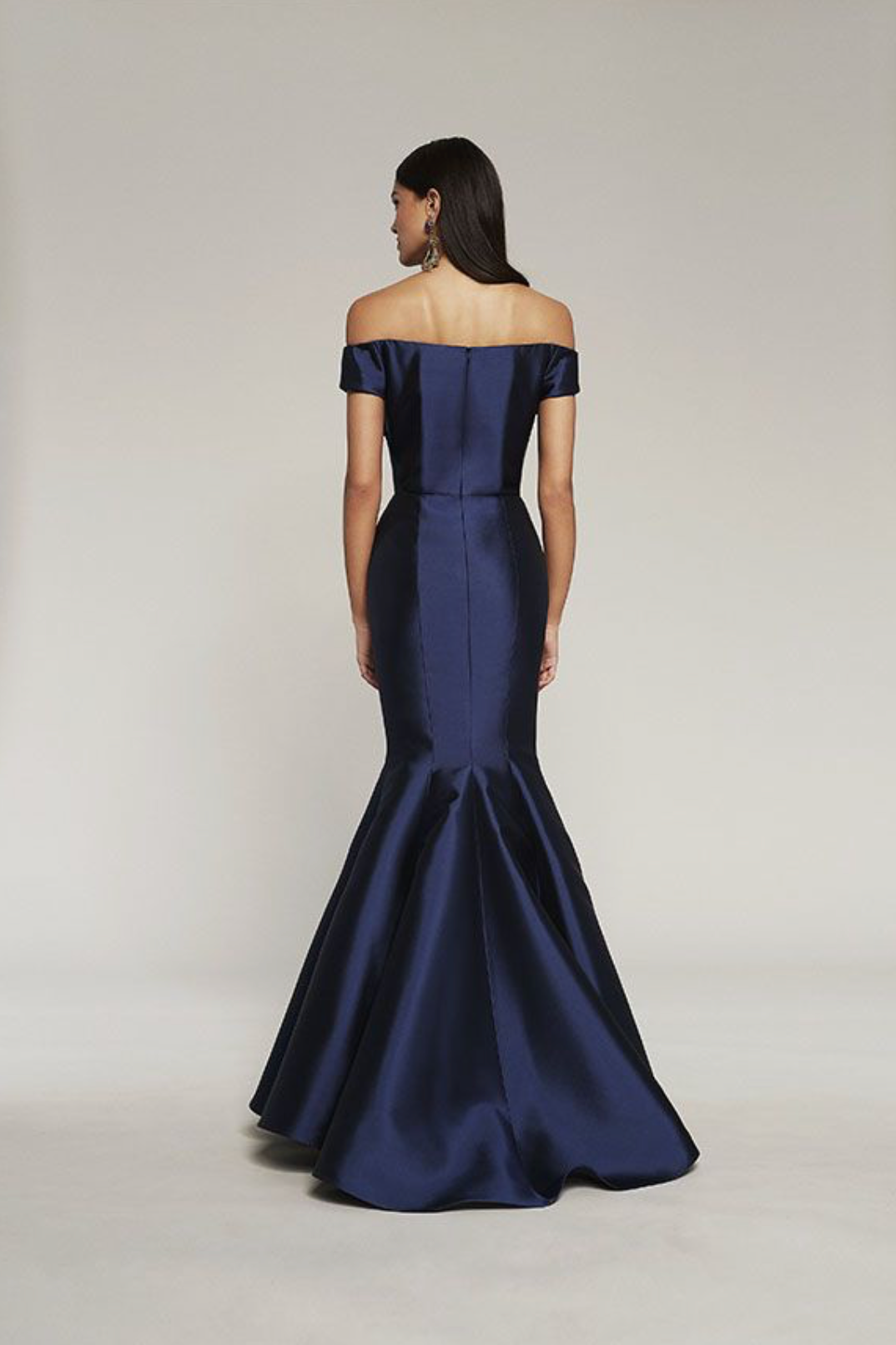 Off-the-Shoulder Bow Mermaid Gown